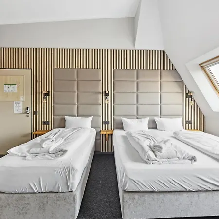 Hotel Comenius Berlin Exterior photo