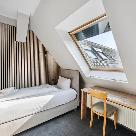 Hotel Comenius Berlin Exterior photo